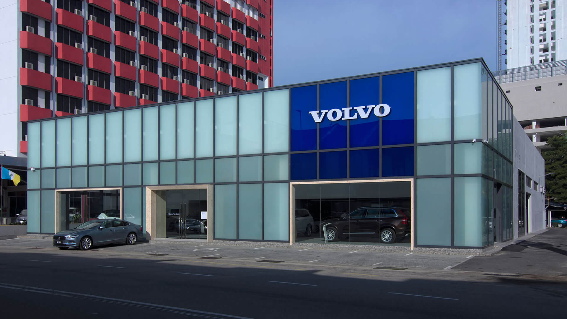 Seong Hoe Motors Sdn Bhd - Volvo Showroom