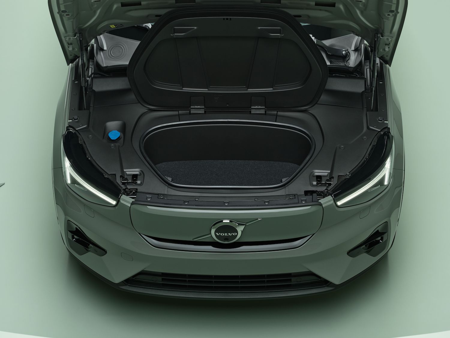 Volvo XC40 Pure Electric - Explore the Features