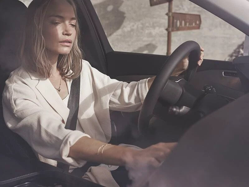 Volvo S90 - Travel in First Class, Every Day