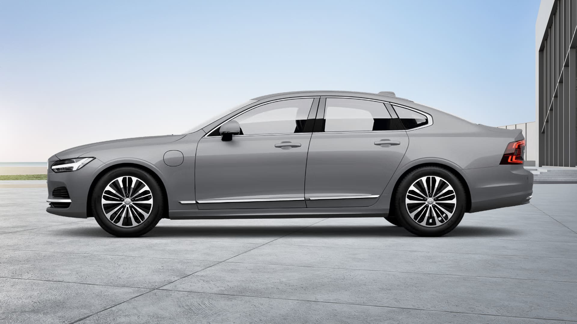 S90 Recharge Plug-in Hybrid